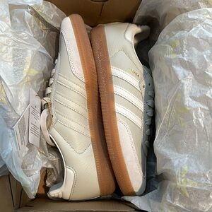 NWT Adidas Samba Beige